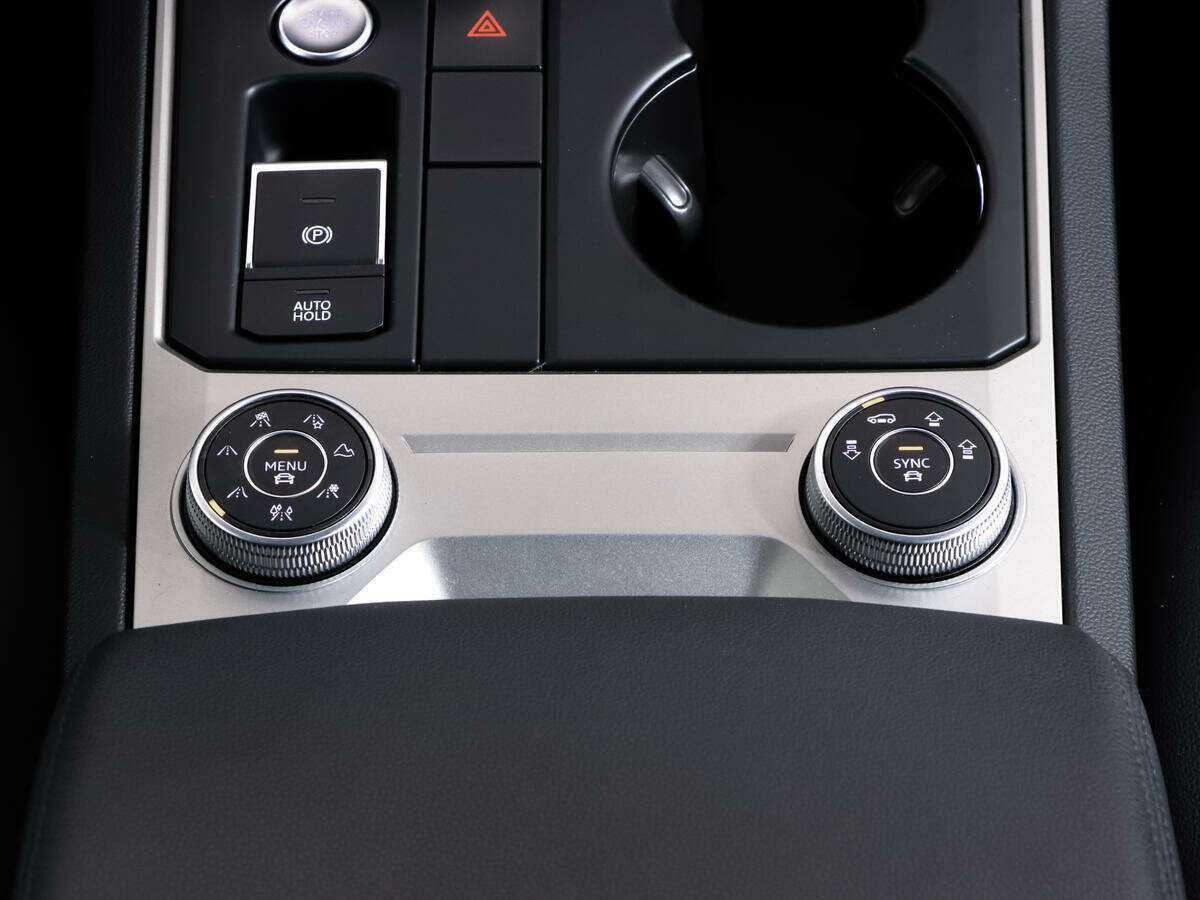 Volkswagen Touareg 2021 года с пробегом. Фото: #14