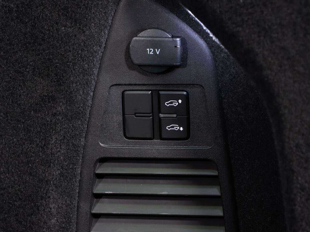 Volkswagen Touareg 2021 года с пробегом. Фото: #20