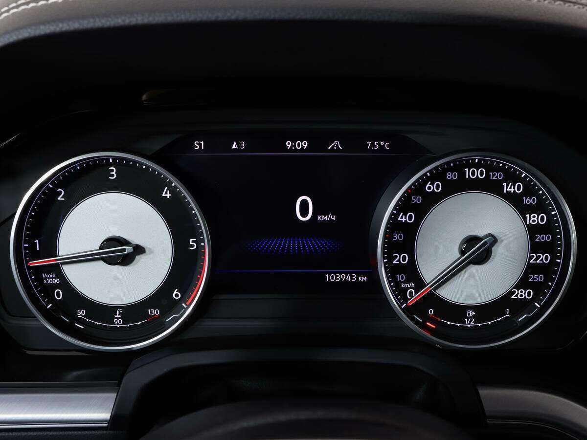 Volkswagen Touareg 2021 года с пробегом. Фото: #22