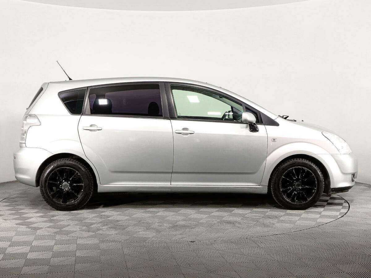 Toyota Corolla Verso 2006 года с пробегом. Фото: #3