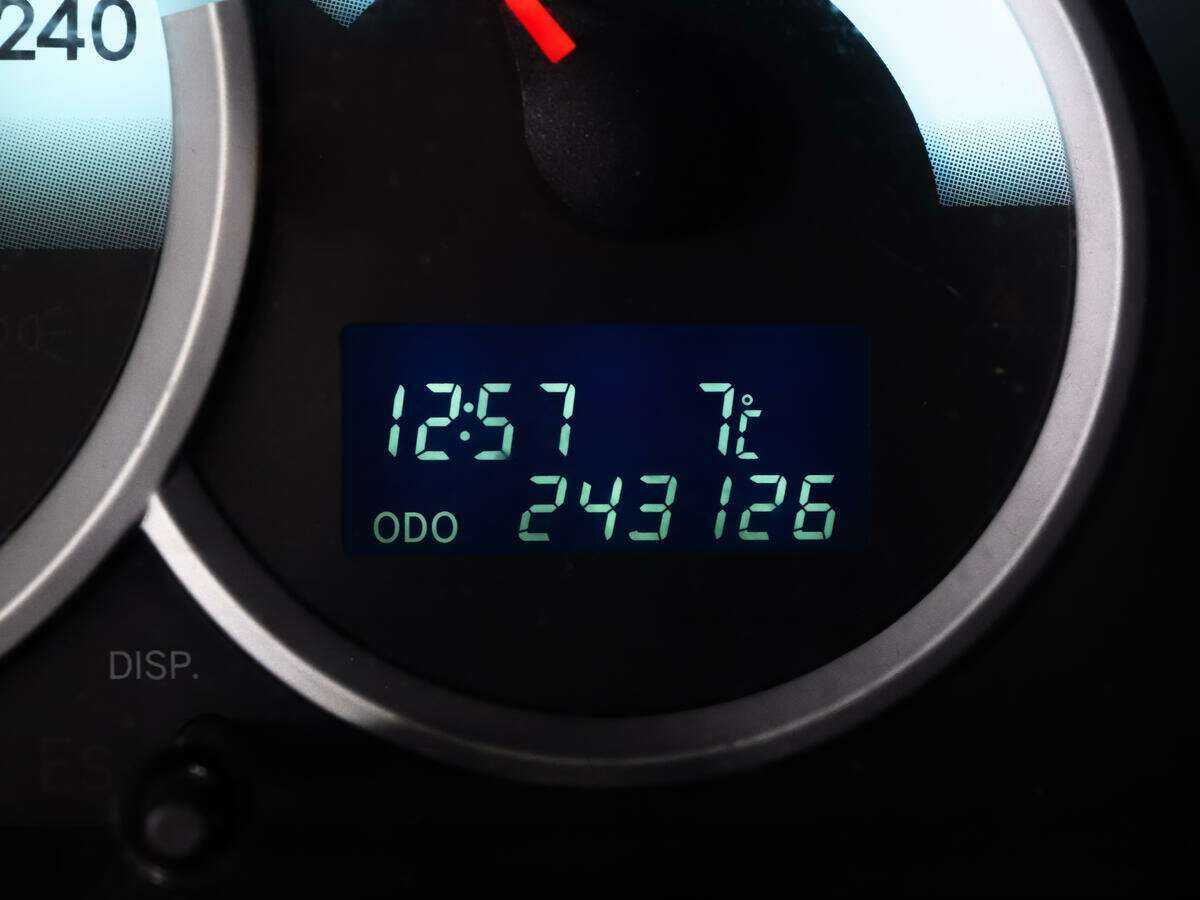 Toyota Corolla Verso 2006 года с пробегом. Фото: #15