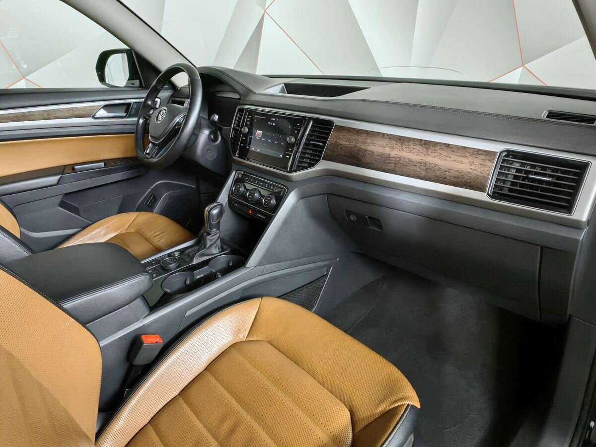 Volkswagen Teramont 2018 года с пробегом. Фото: #8
