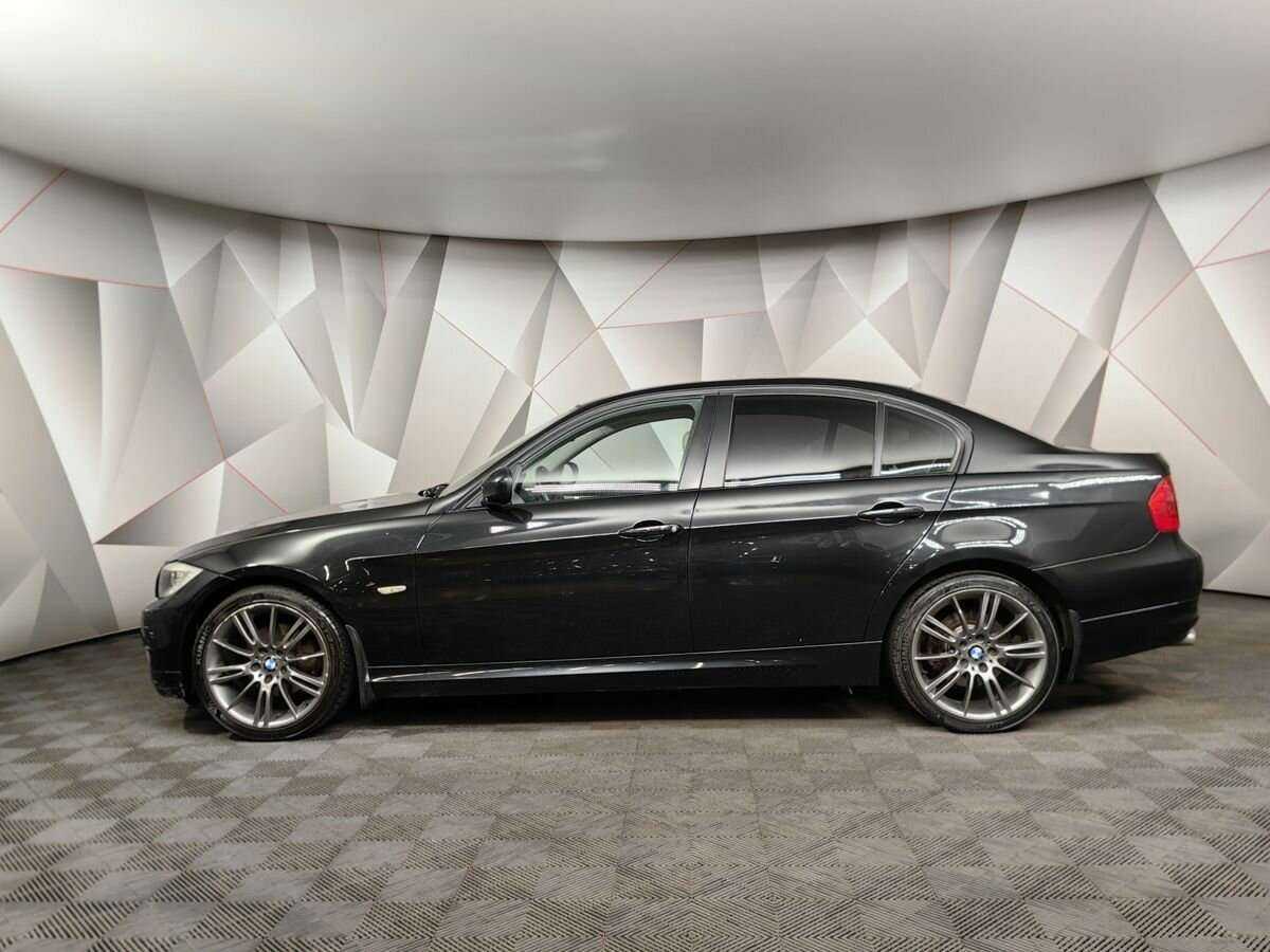 BMW 3 серии 2010 года с пробегом. Фото: #4