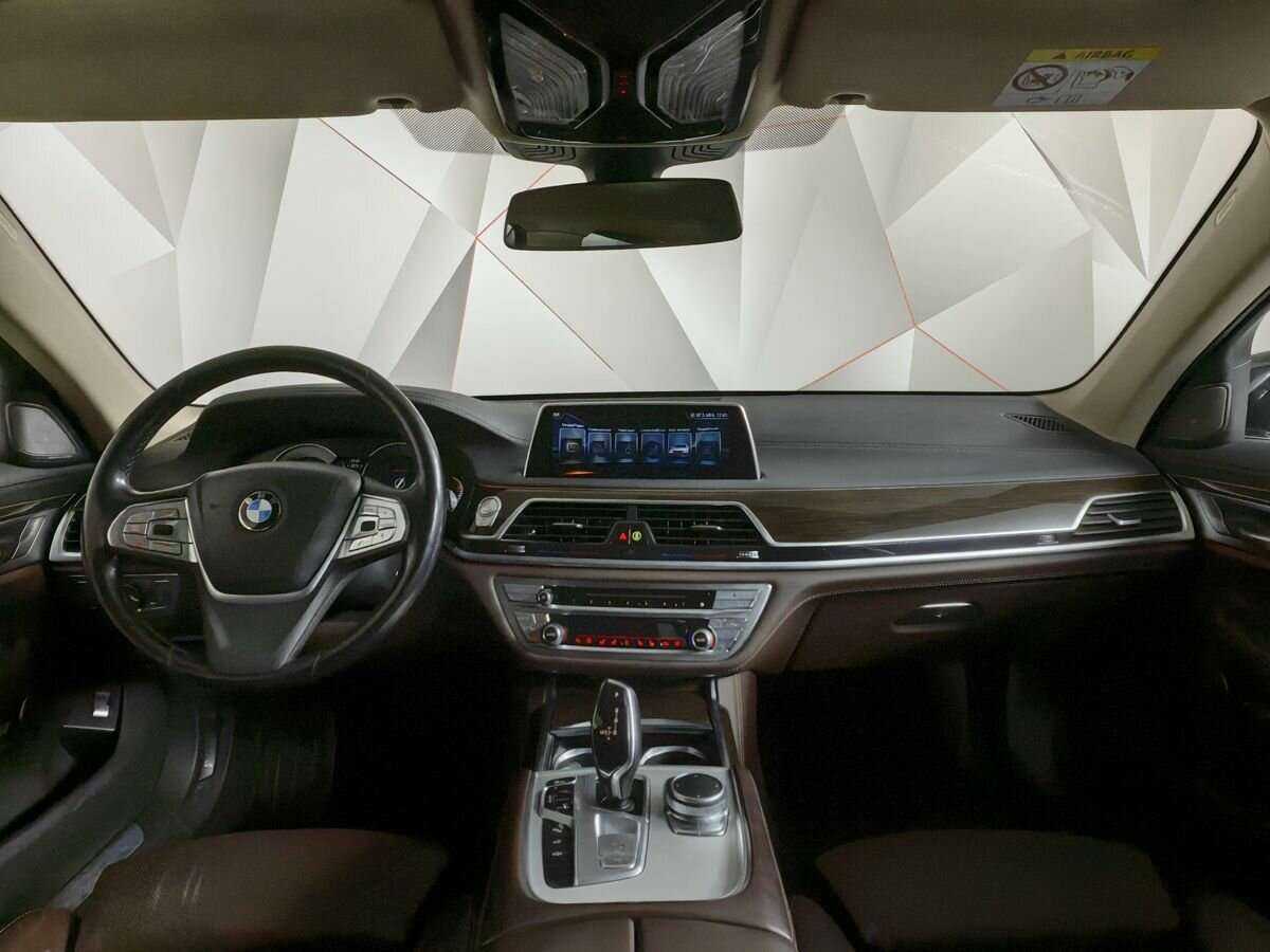 BMW 7 серии 2015 года с пробегом. Фото: #9