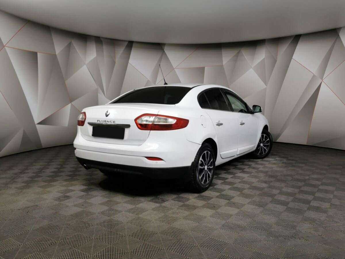Renault Fluence 2012 года с пробегом. Фото: #1
