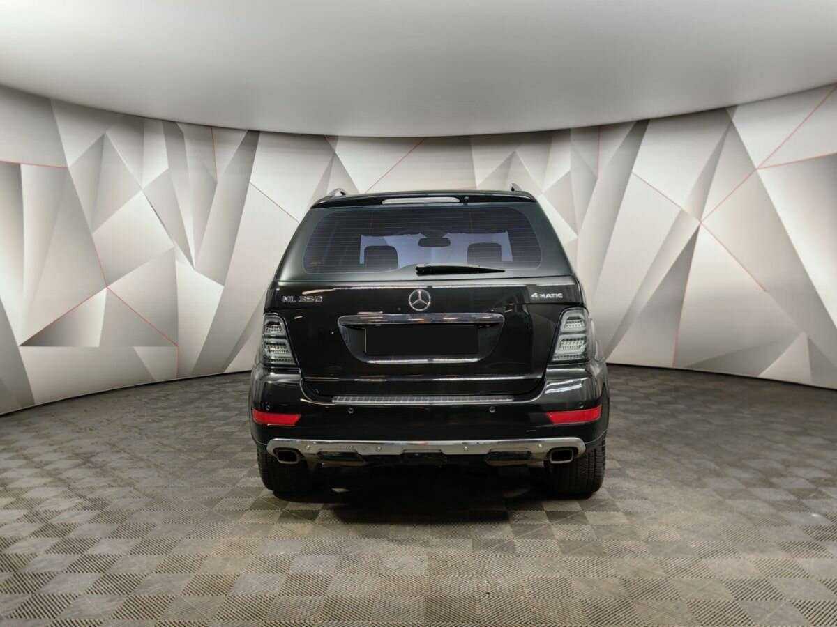 Mercedes-Benz M-Класс 2011 года с пробегом. Фото: #7