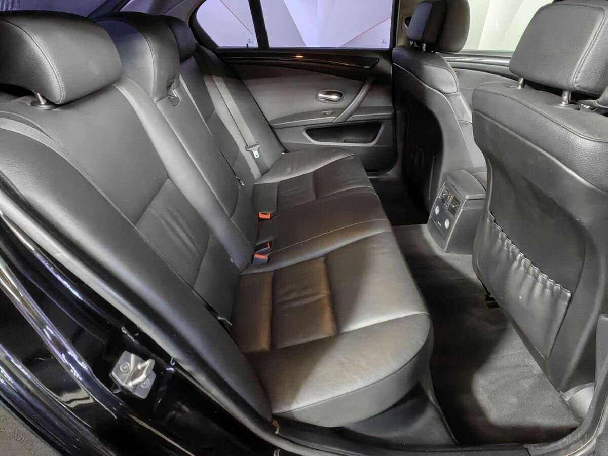 BMW 5 серии 2009 года с пробегом. Фото: #11