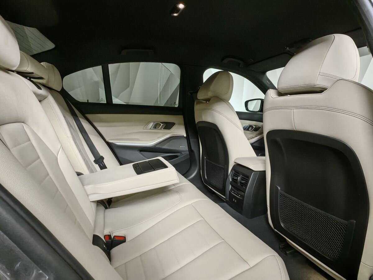 BMW 3 серии 2021 года с пробегом. Фото: #11