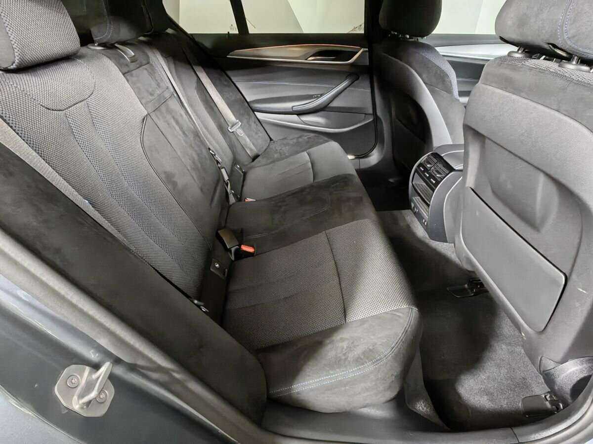 BMW 5 серии 2020 года с пробегом. Фото: #9