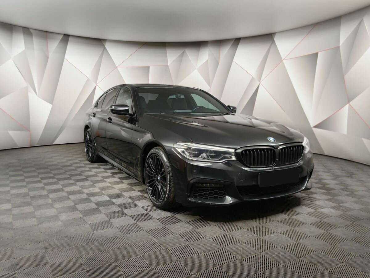 BMW 5 серии 2018 года с пробегом. Фото: #2