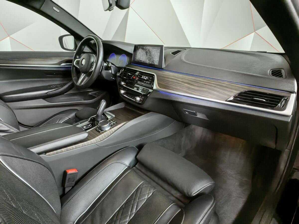 BMW 5 серии 2018 года с пробегом. Фото: #8