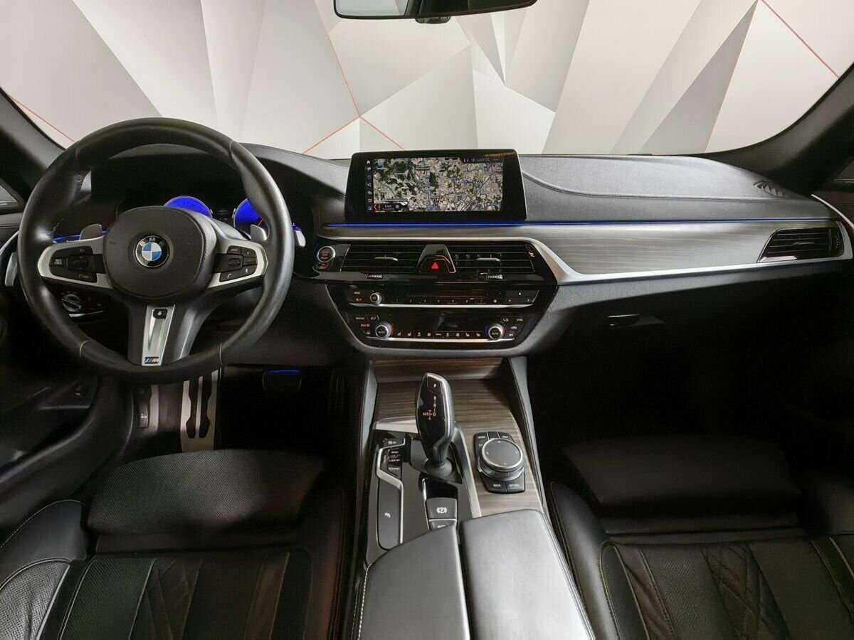 BMW 5 серии 2018 года с пробегом. Фото: #9