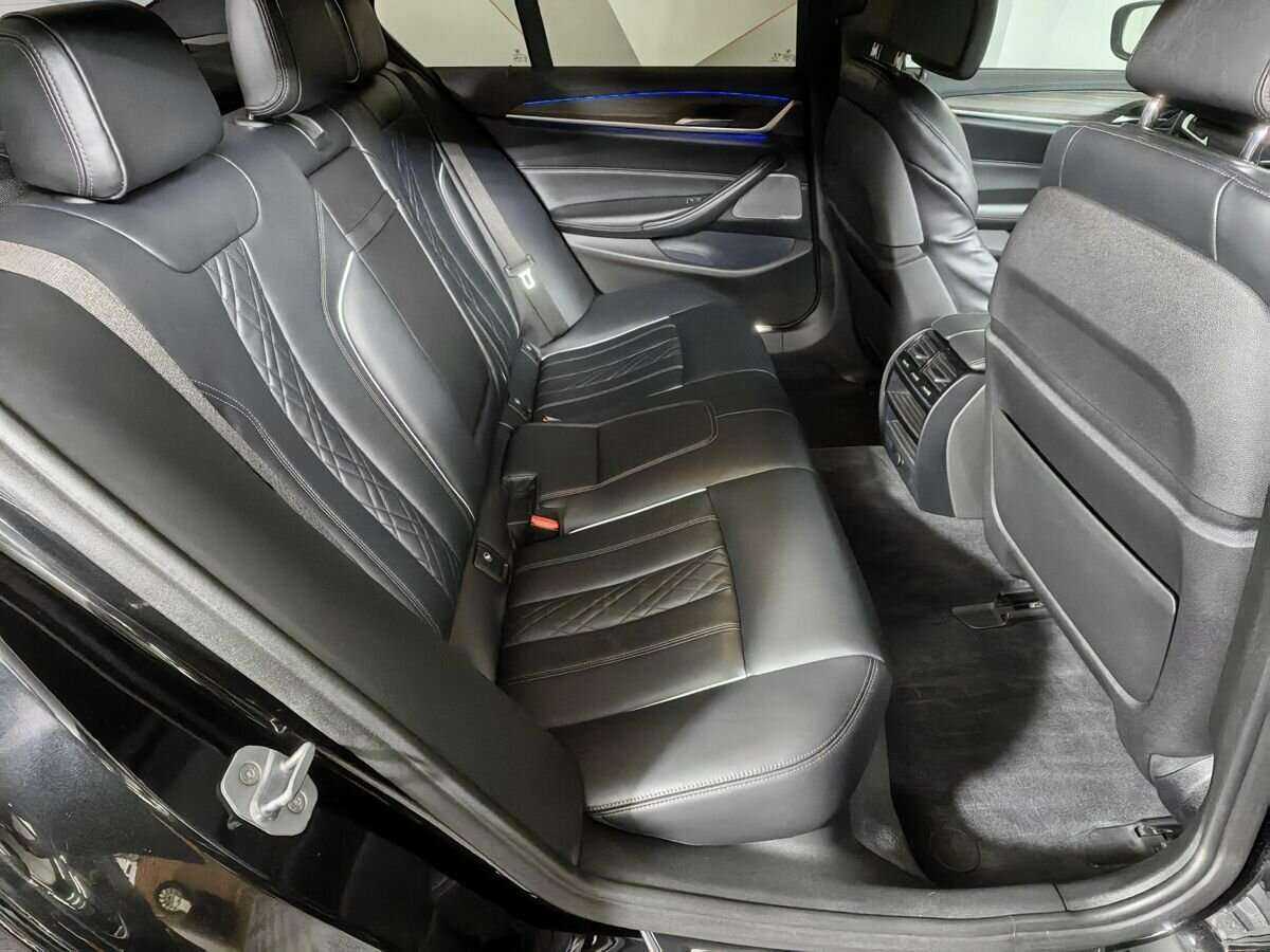 BMW 5 серии 2018 года с пробегом. Фото: #11