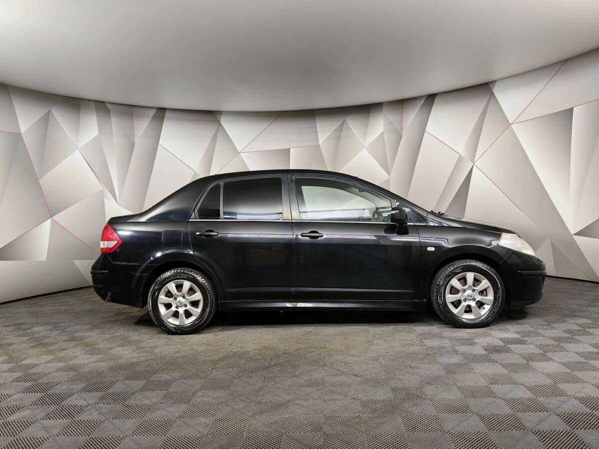 Nissan Tiida 2010 года с пробегом. Фото: #5