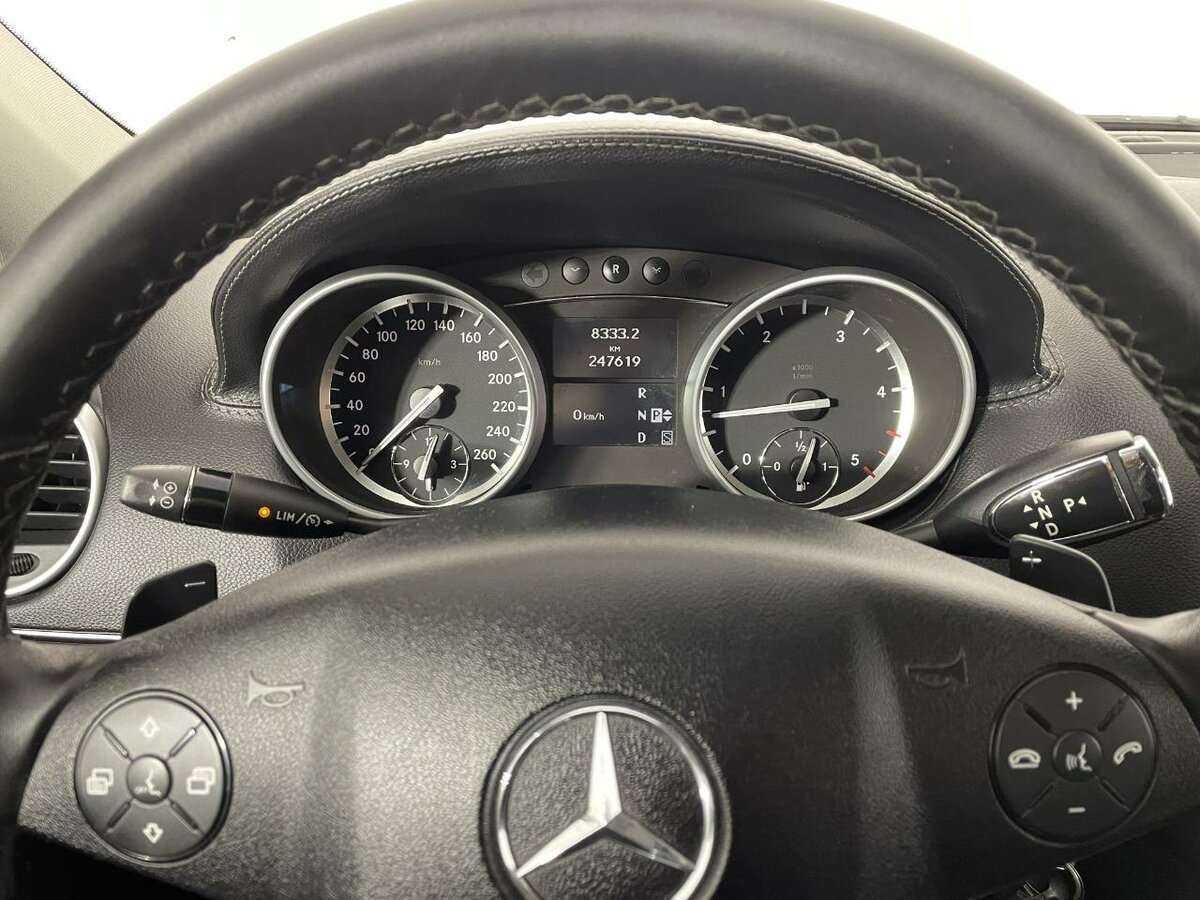 Mercedes-Benz GL-Класс 2010 года с пробегом. Фото: #9