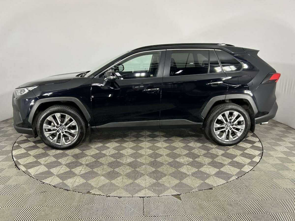 Toyota RAV4 2022 года с пробегом. Фото: #4