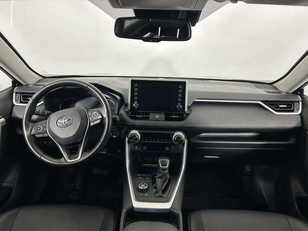 Toyota RAV4 2022 года с пробегом. Фото: #6