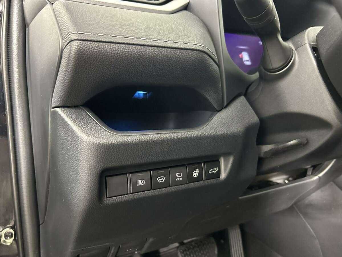 Toyota RAV4 2022 года с пробегом. Фото: #8