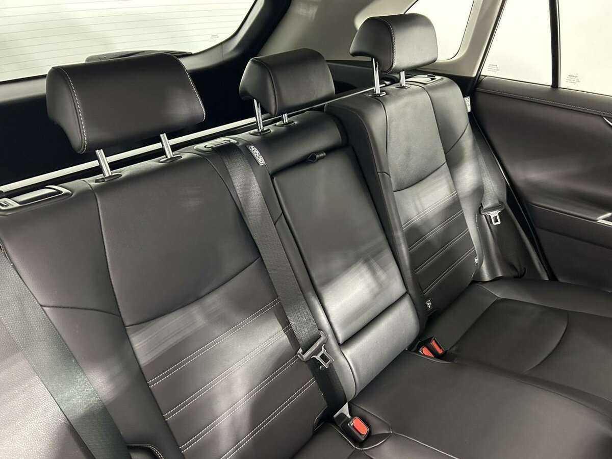 Toyota RAV4 2022 года с пробегом. Фото: #14