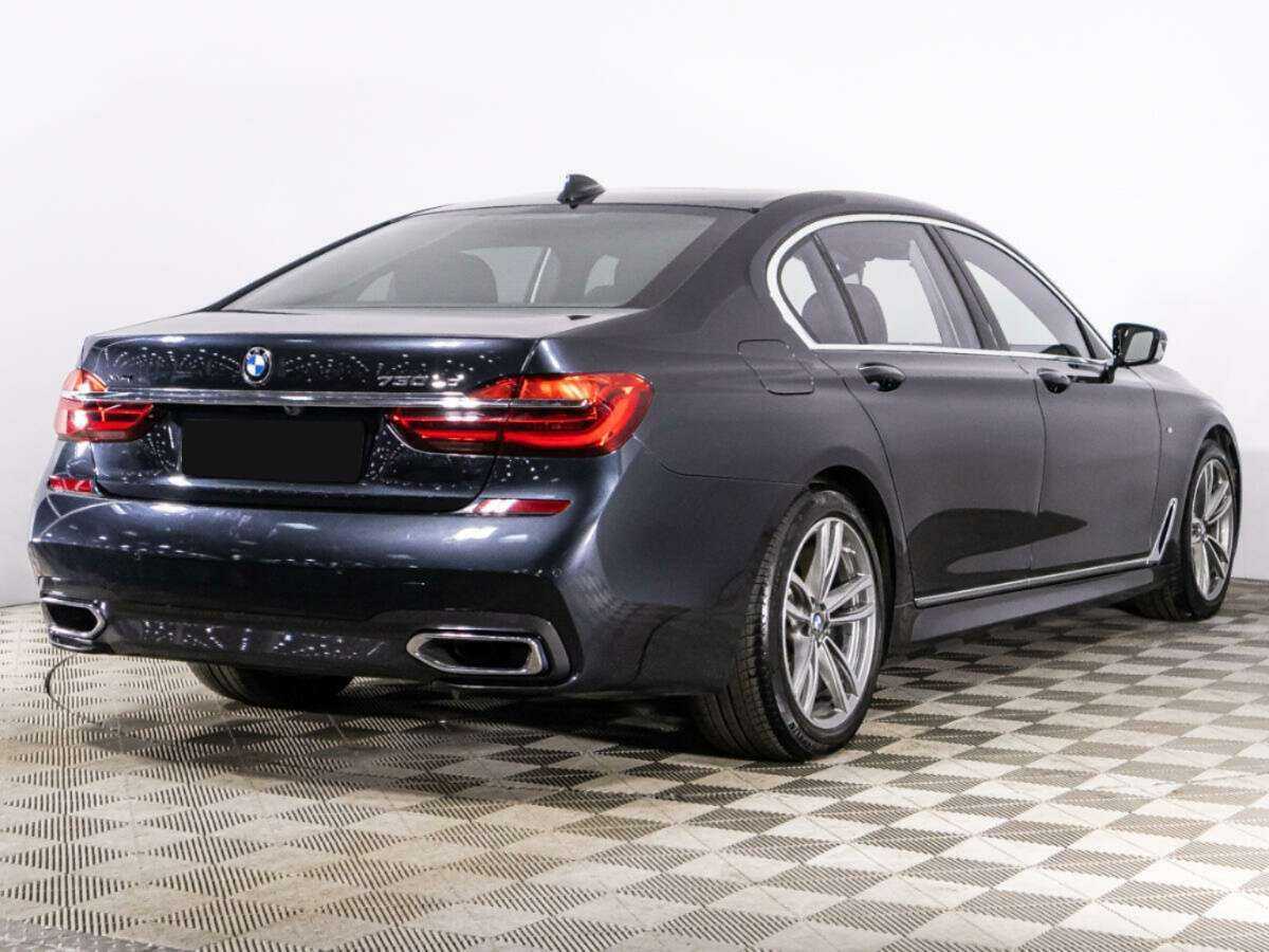 BMW 7 серии 2018 года с пробегом. Фото: #4