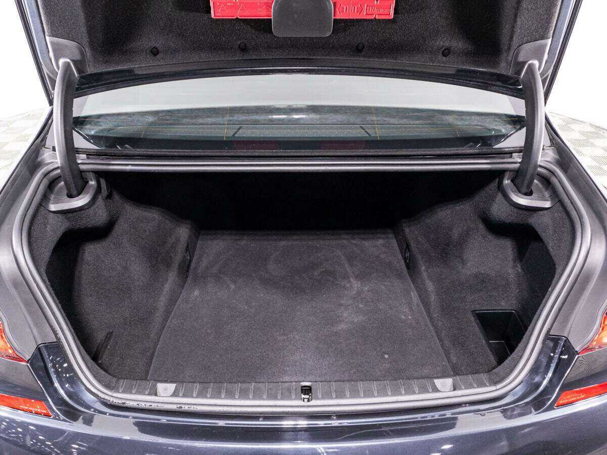 BMW 7 серии 2018 года с пробегом. Фото: #14