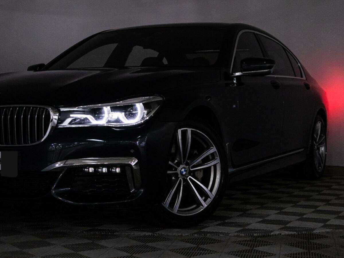 BMW 7 серии 2018 года с пробегом. Фото: #32