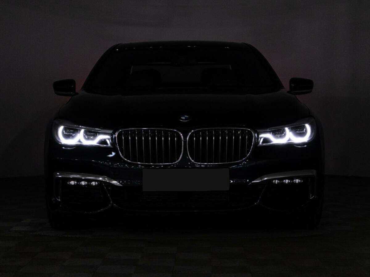 BMW 7 серии 2018 года с пробегом. Фото: #34
