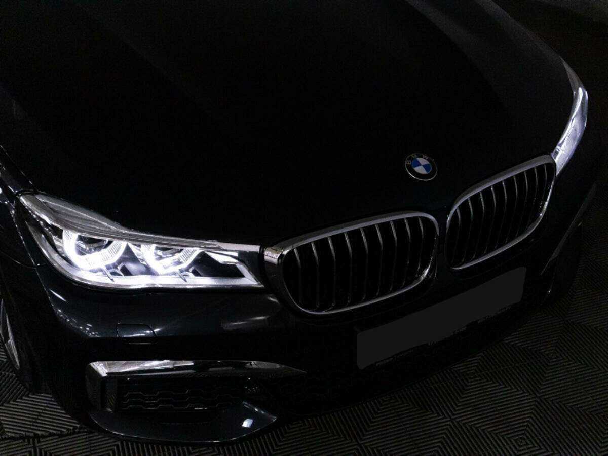 BMW 7 серии 2018 года с пробегом. Фото: #35