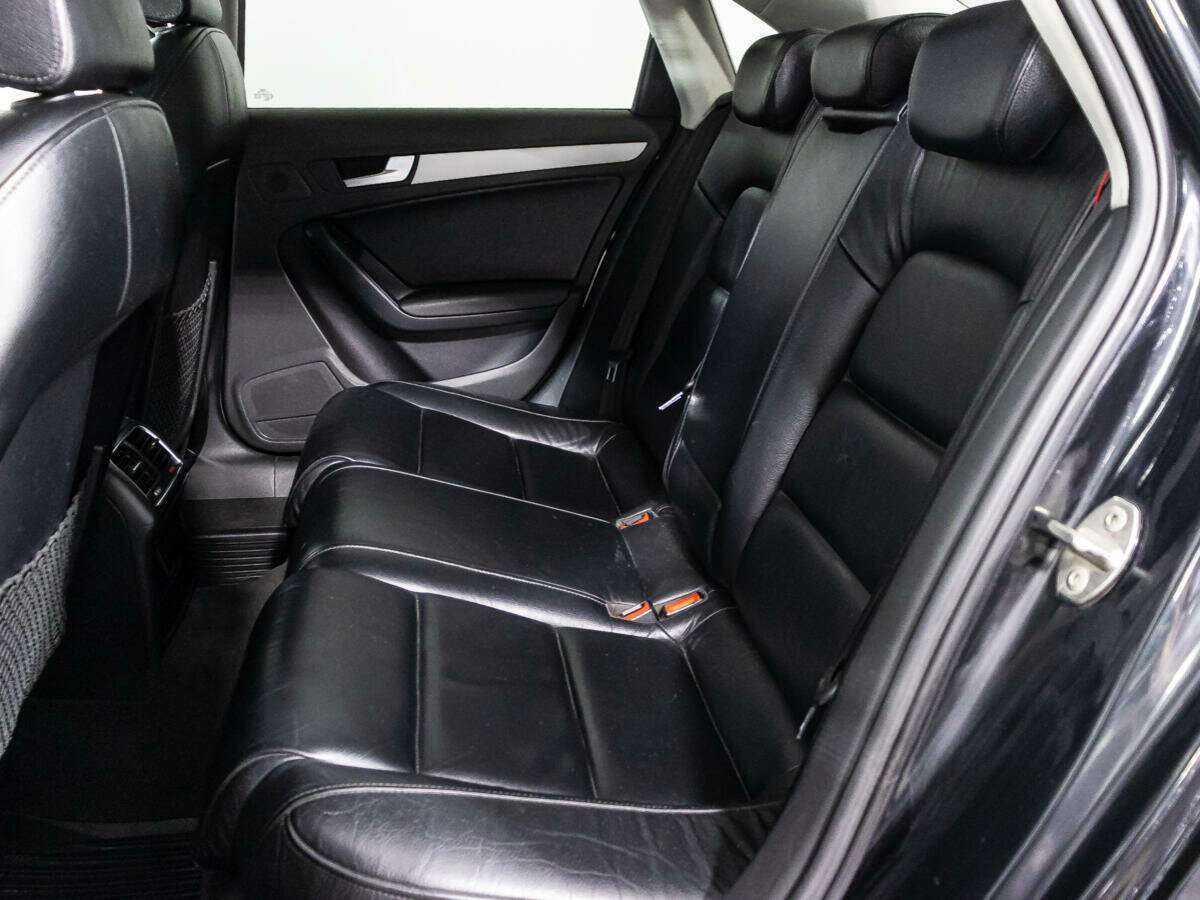 Audi A4 2010 года с пробегом. Фото: #9