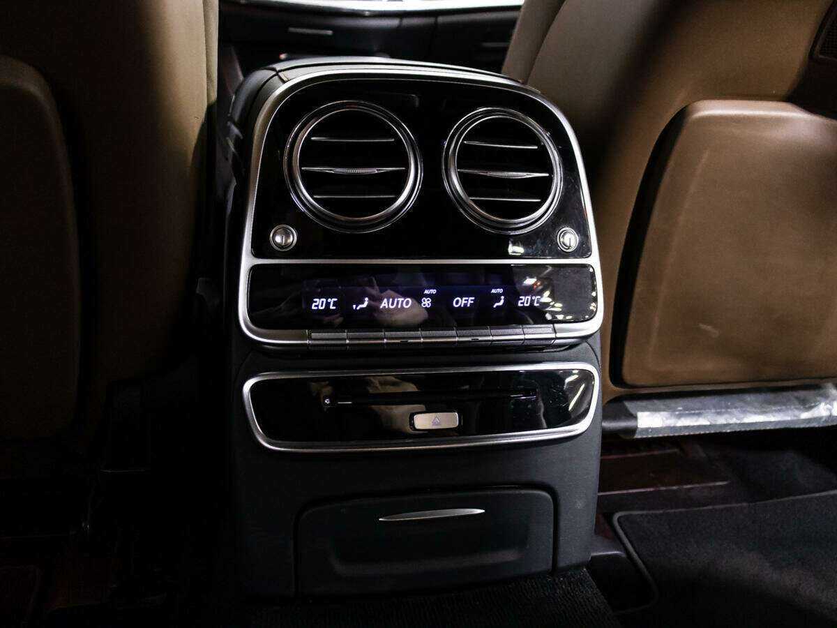 Mercedes-Benz S-Класс AMG 2015 года с пробегом. Фото: #20