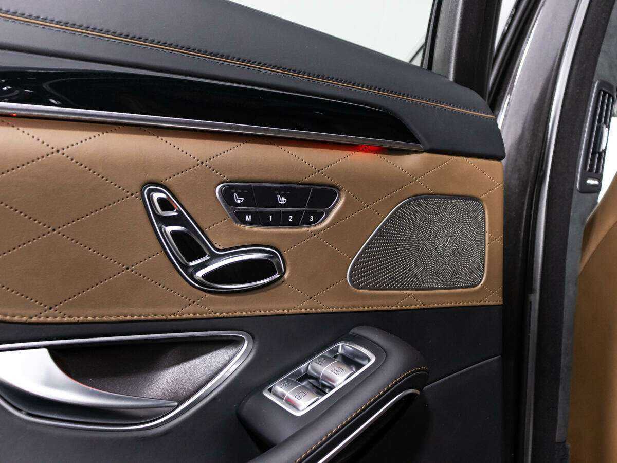 Mercedes-Benz S-Класс AMG 2015 года с пробегом. Фото: #21