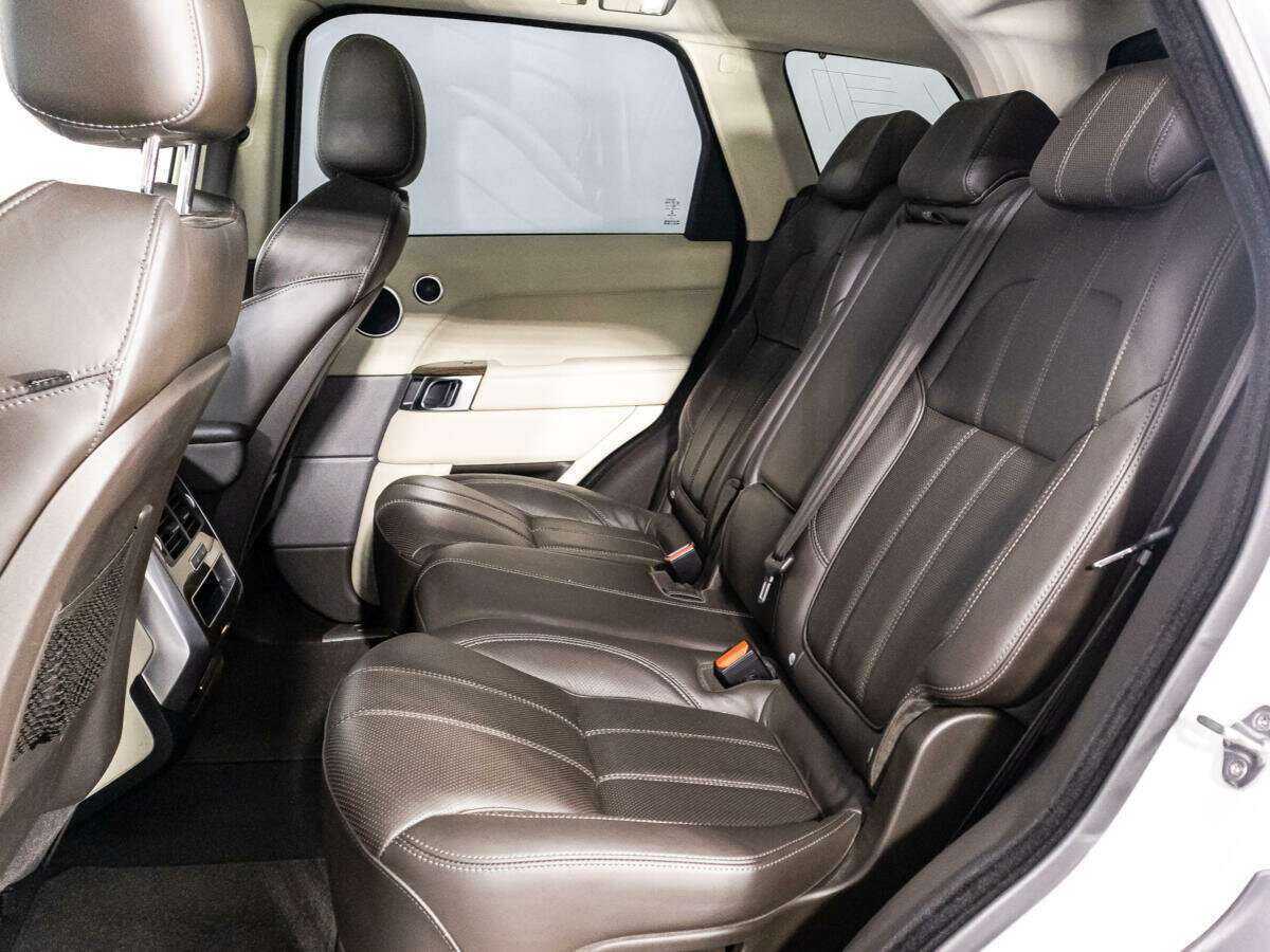Land Rover Range Rover Sport 2015 года с пробегом. Фото: #9