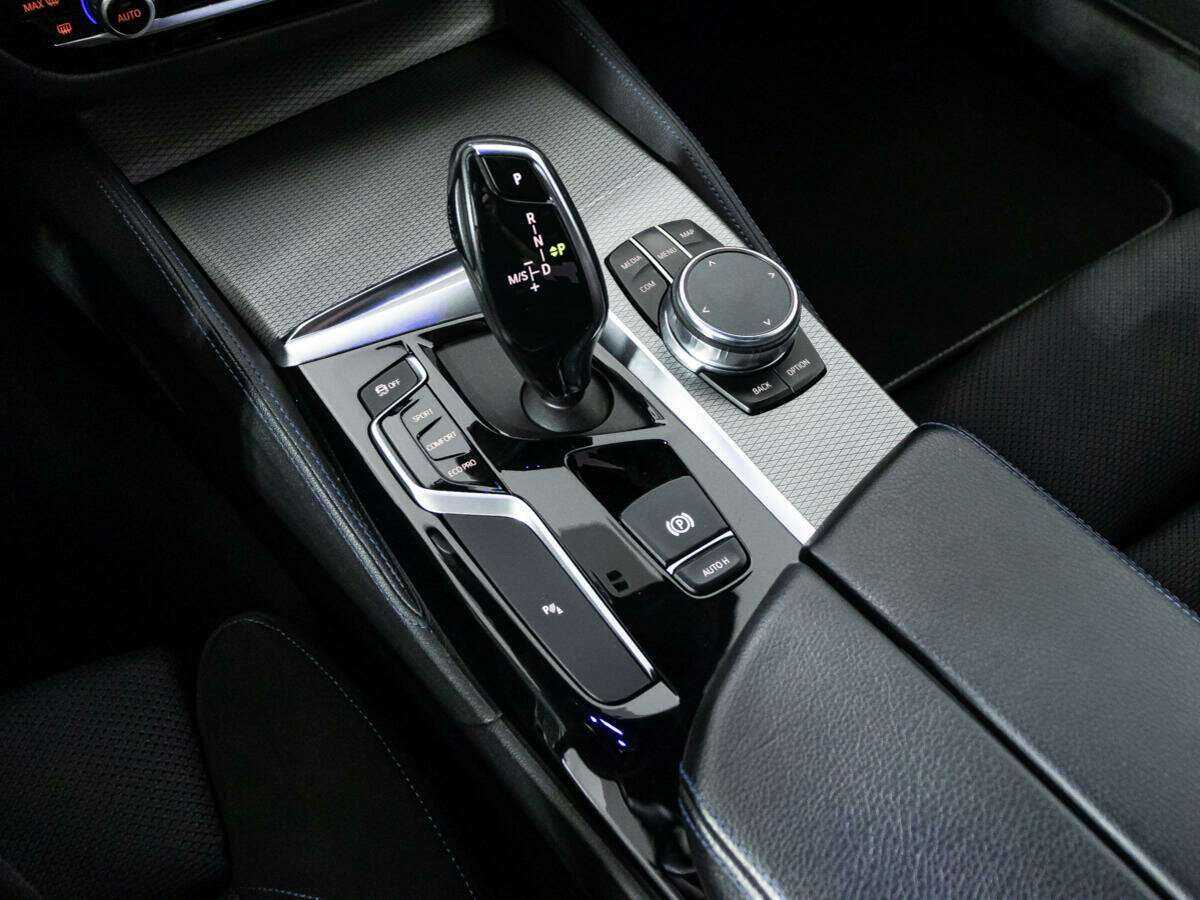 BMW 5 серии 2018 года с пробегом. Фото: #11