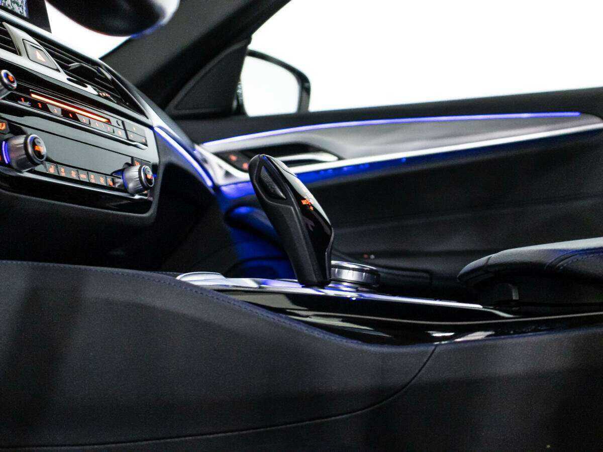 BMW 5 серии 2018 года с пробегом. Фото: #18