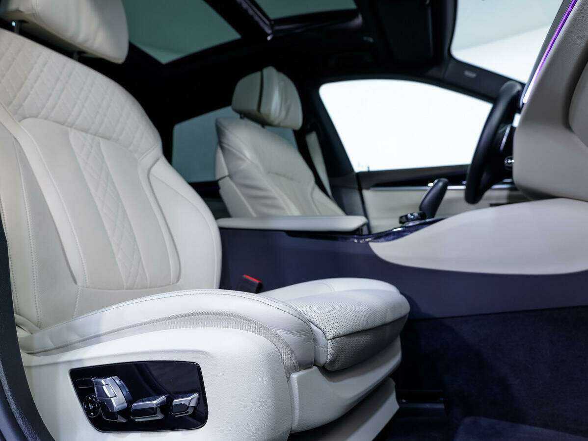 BMW 6 серии 2018 года с пробегом. Фото: #11