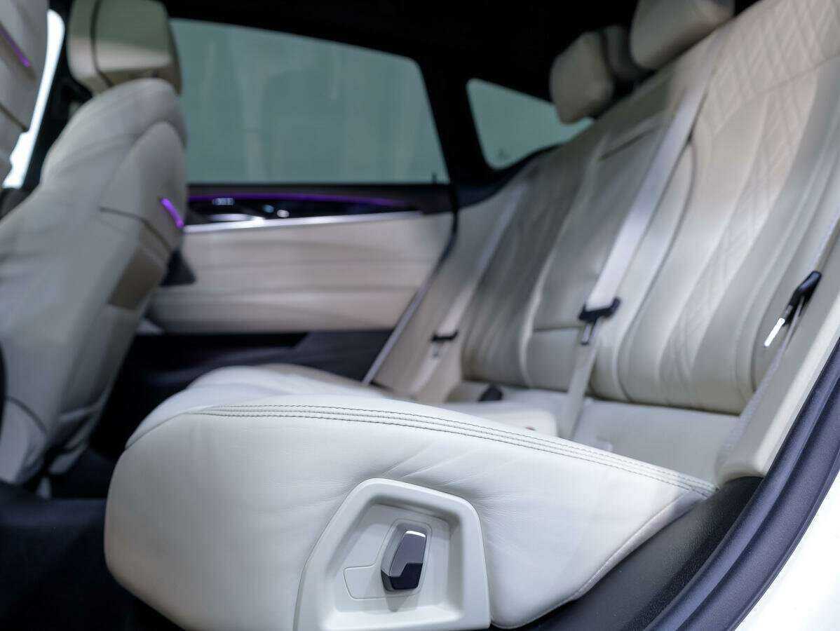 BMW 6 серии 2018 года с пробегом. Фото: #12