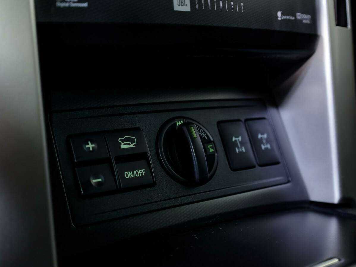 Toyota Land Cruiser Prado 2013 года с пробегом. Фото: #20