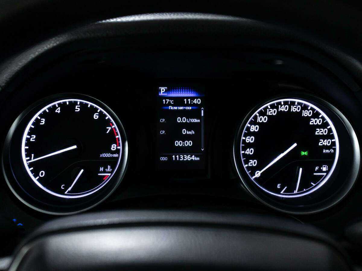 Toyota Camry 2021 года с пробегом. Фото: #11