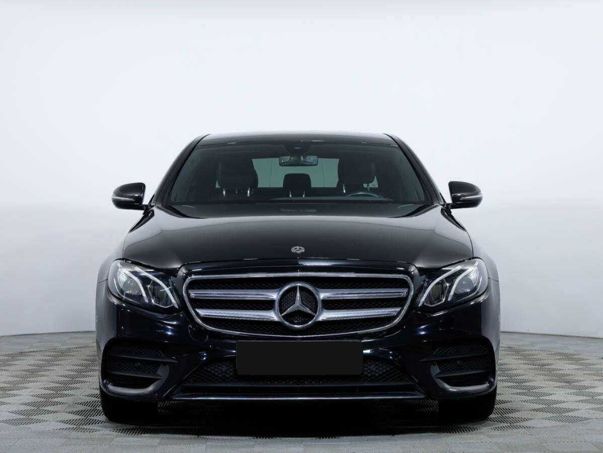 Mercedes-Benz E-Класс 2019 года с пробегом. Фото: #1