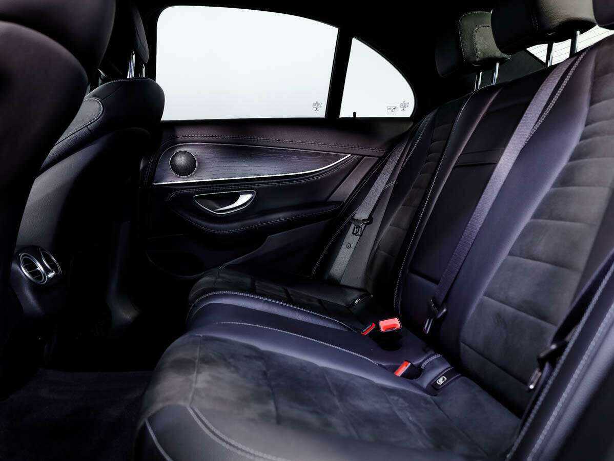 Mercedes-Benz E-Класс 2019 года с пробегом. Фото: #8