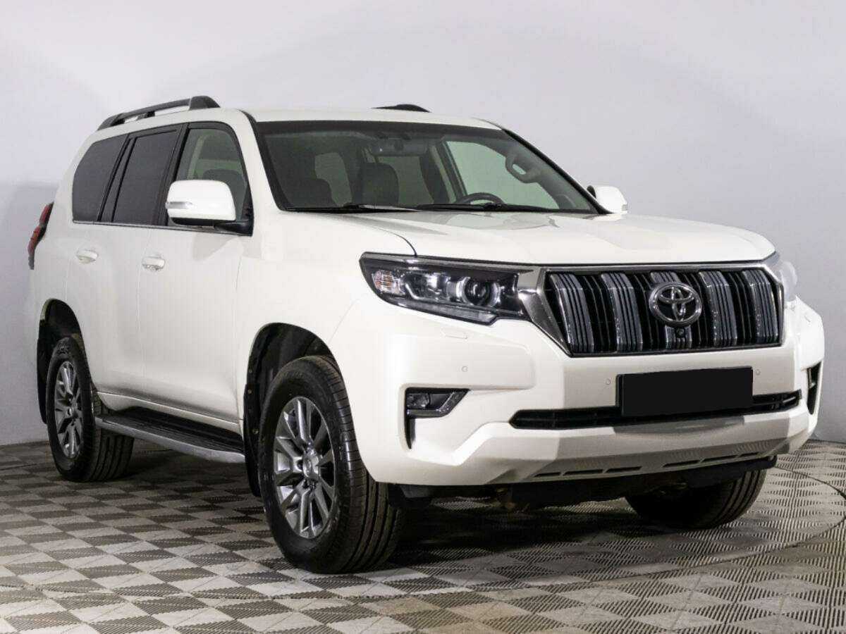 Toyota Land Cruiser Prado 2017 года с пробегом. Фото: #2