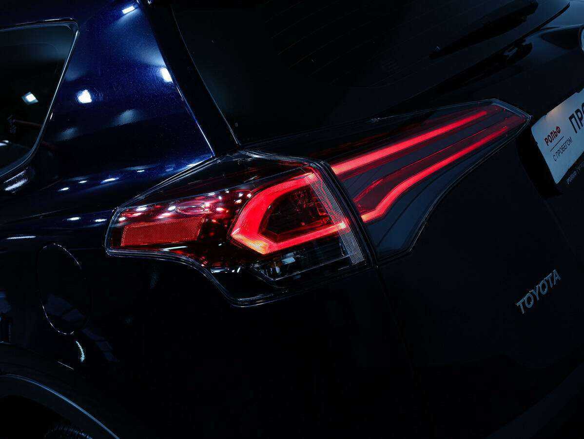 Toyota RAV4 2019 года с пробегом. Фото: #17