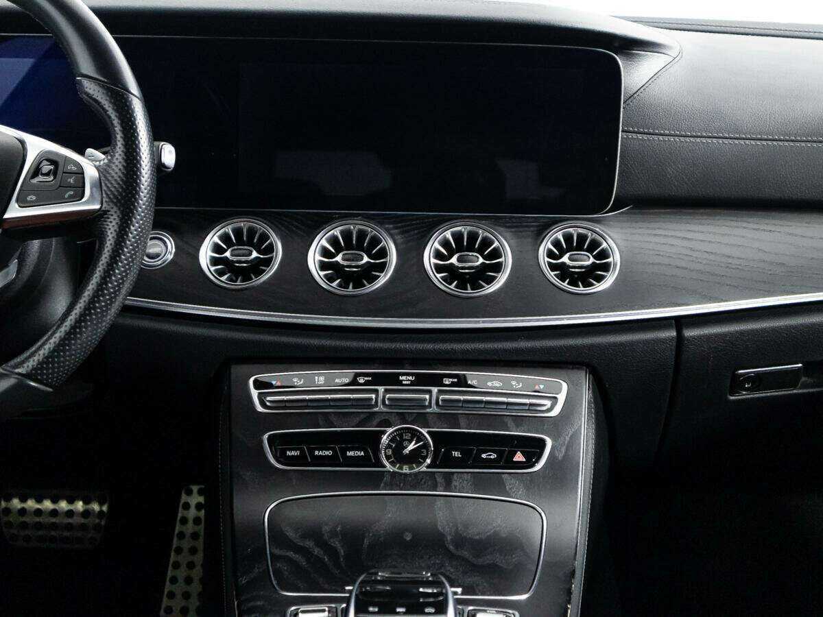 Mercedes-Benz E-Класс 2017 года с пробегом. Фото: #13