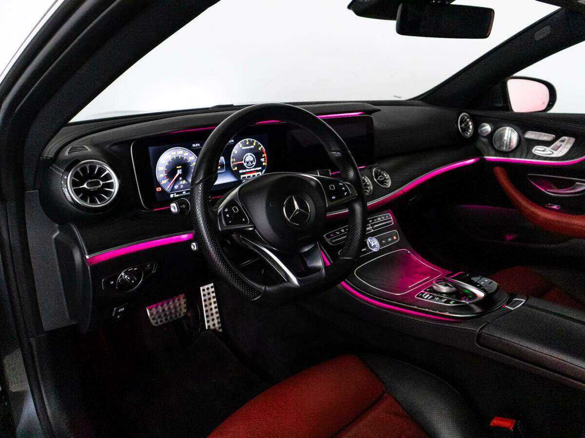 Mercedes-Benz E-Класс 2017 года с пробегом. Фото: #17