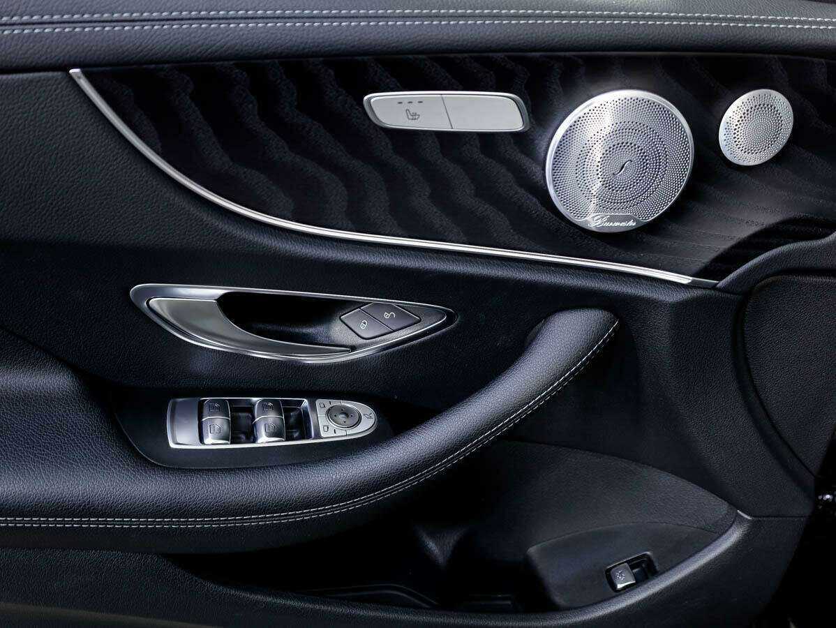 Mercedes-Benz E-Класс 2019 года с пробегом. Фото: #19