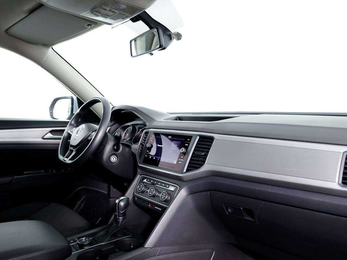 Volkswagen Teramont 2018 года с пробегом. Фото: #8