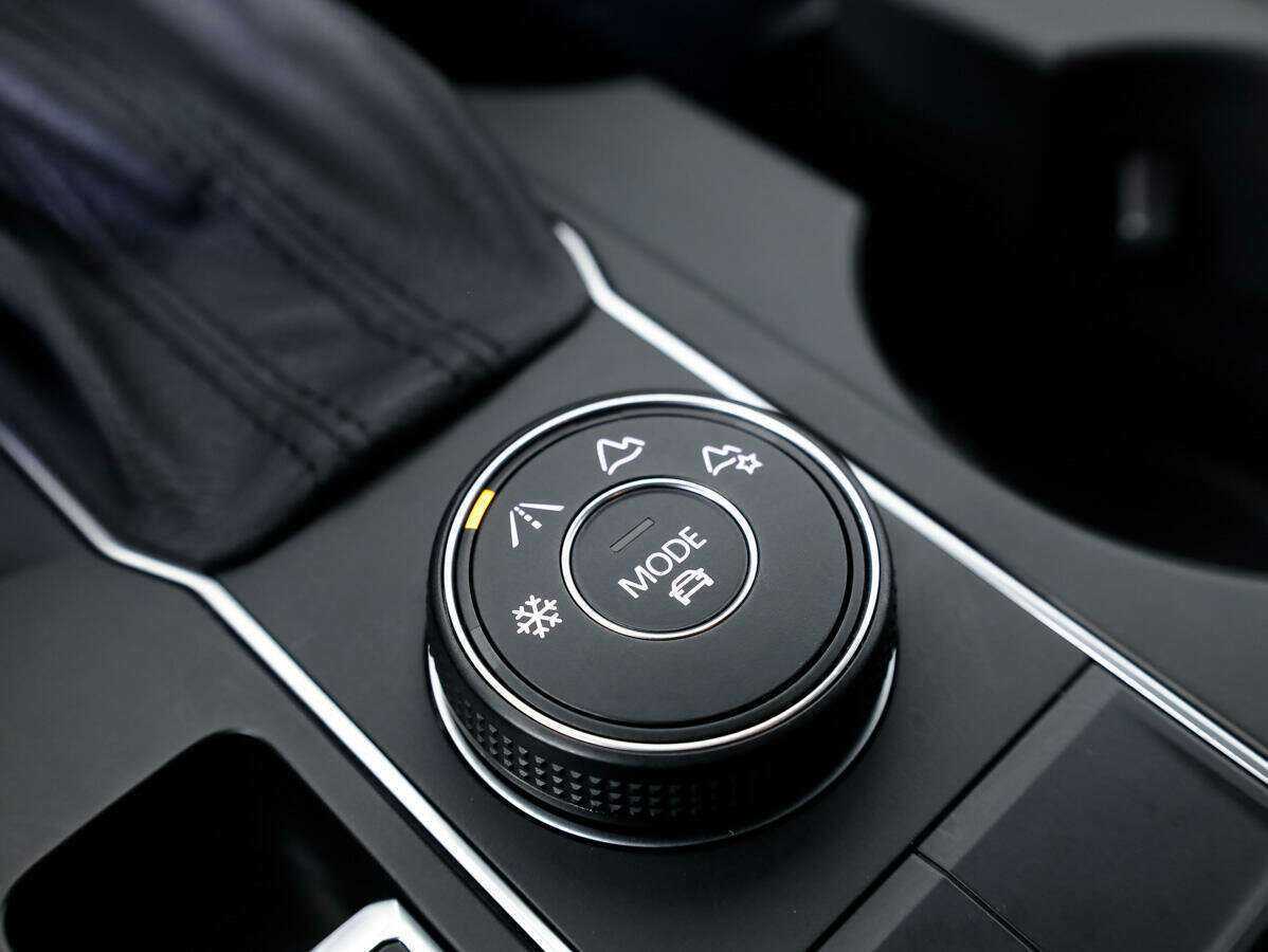 Volkswagen Teramont 2018 года с пробегом. Фото: #19