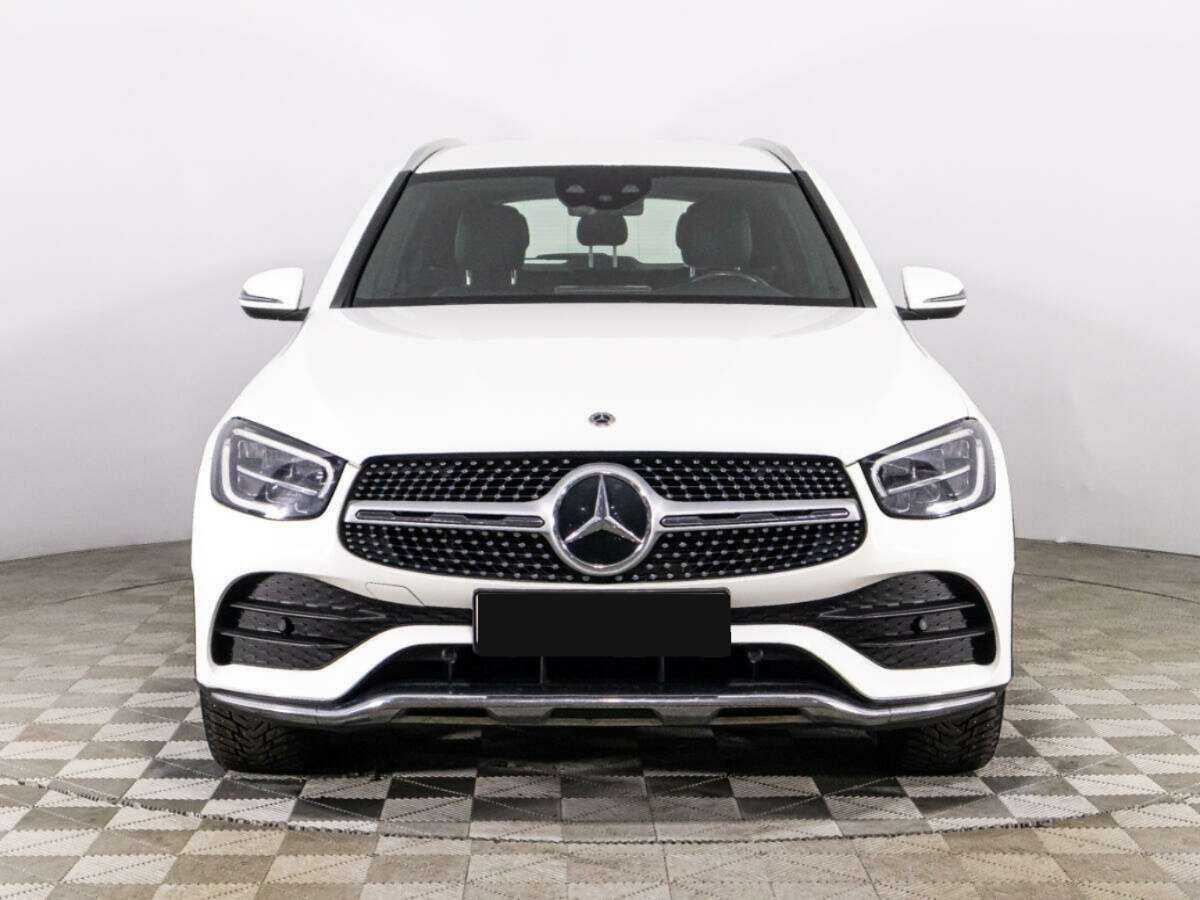 Mercedes-Benz GLC 2021 года с пробегом. Фото: #1