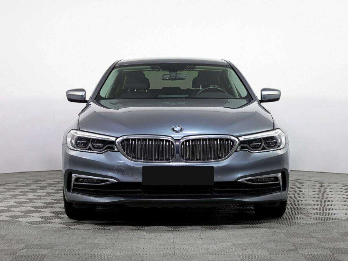 BMW 5 серии 2018 года с пробегом. Фото: #1