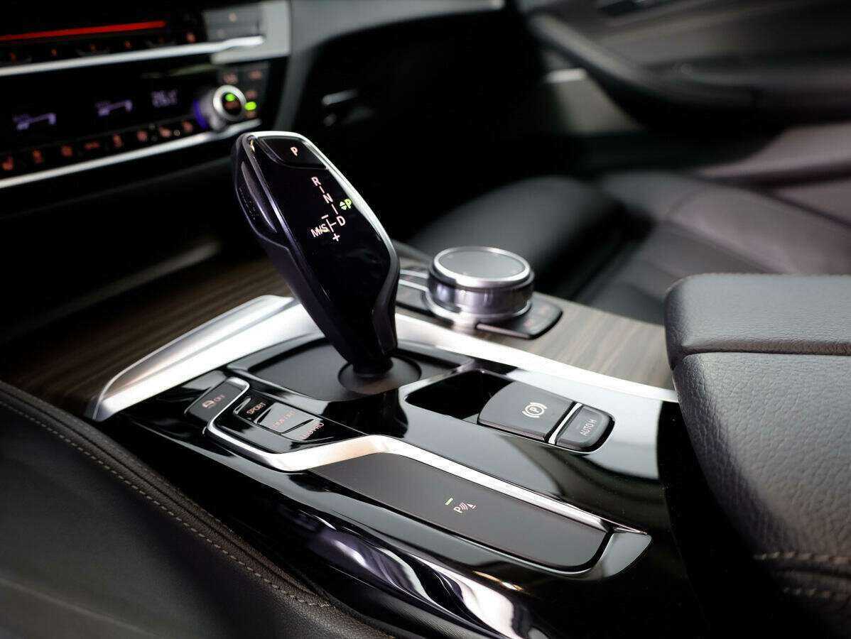 BMW 5 серии 2018 года с пробегом. Фото: #21